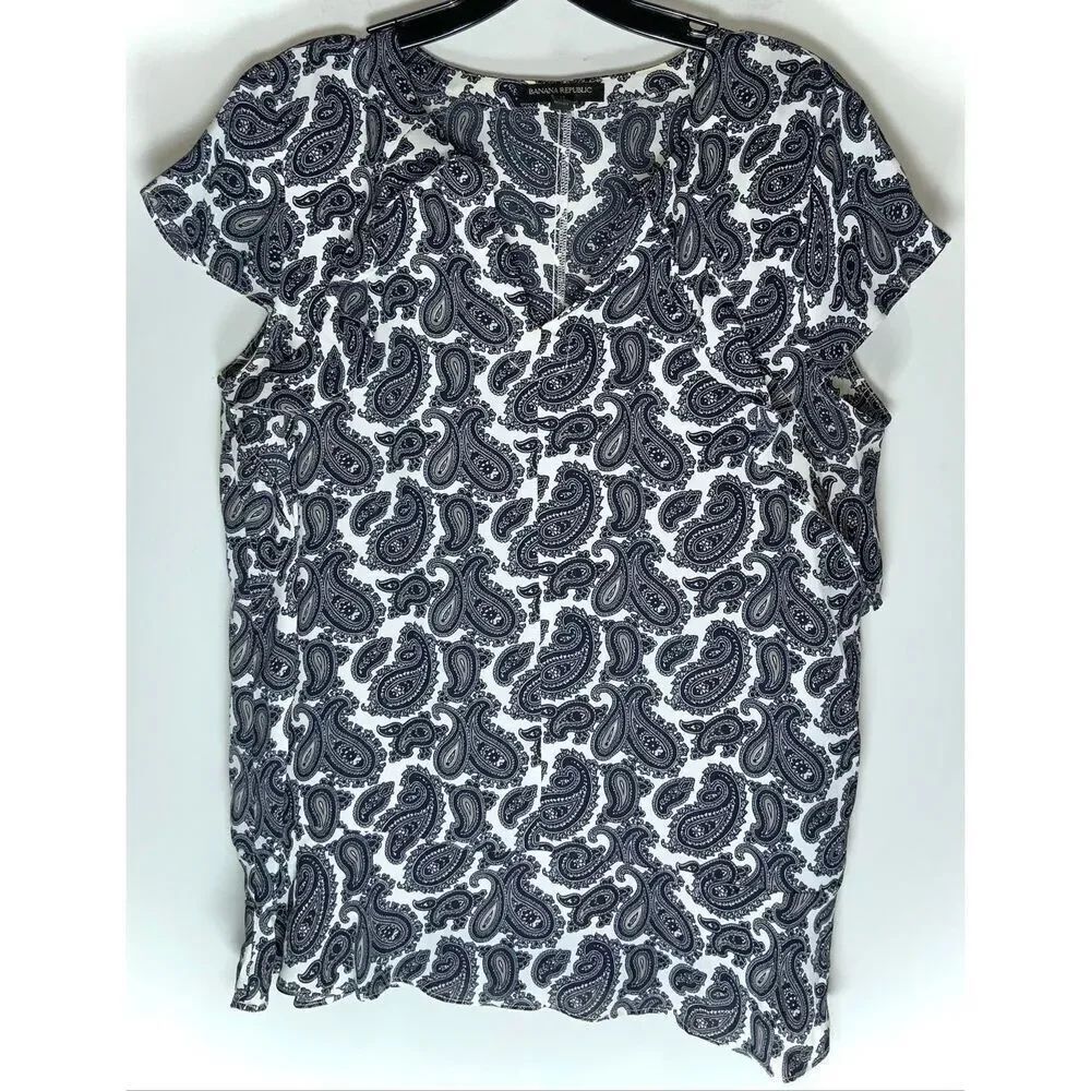 Banana Republic blouse size medium